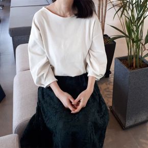 흰색 노카라 벌룬 니트 티 루즈핏 무지 이너 긴팔 봄 가을 화이트 박시 티블라우스_P337545690