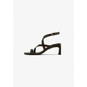 4564837 Massimo Dutti WITH CROSSOVER STRAPS - Sandals brown