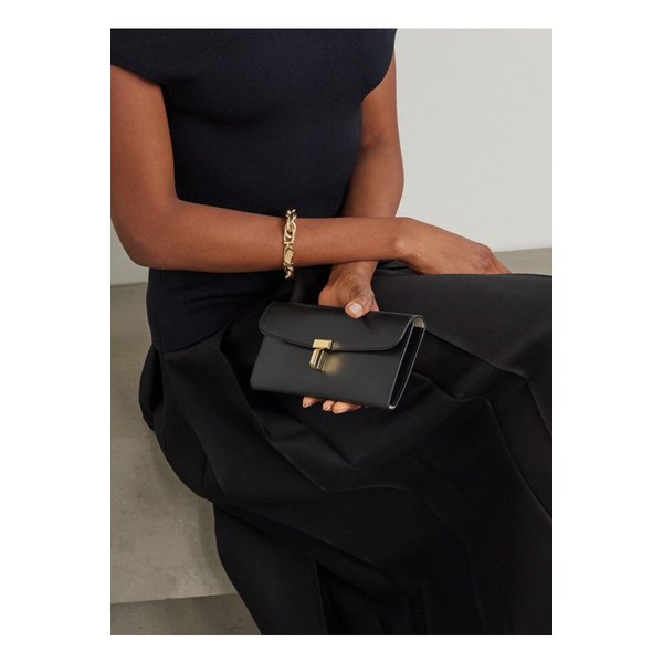 티락 텍스처 가죽 지갑 블랙 1647597349543327