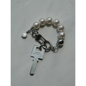 BEAD KEYRING IVORY 비드키링 아이보리