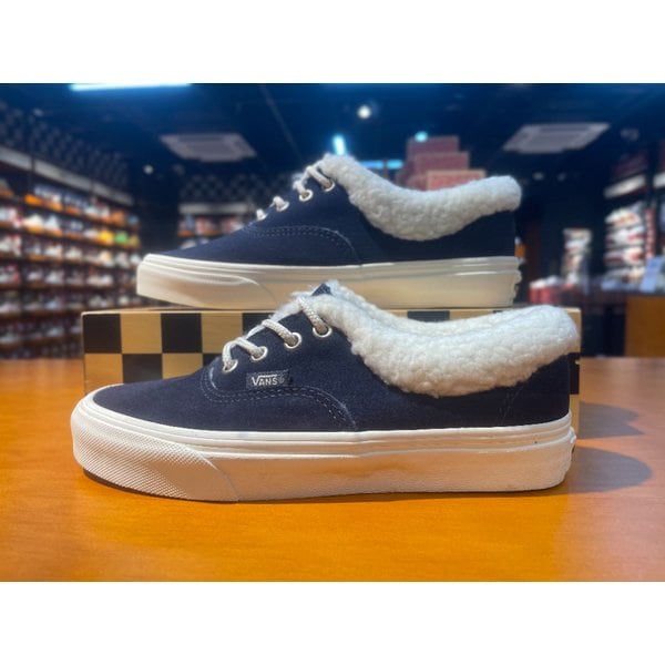 [여주점] (남여공용) 스니커즈 어센틱 셰르파 (네이비) (VN0A5JMRJDU)