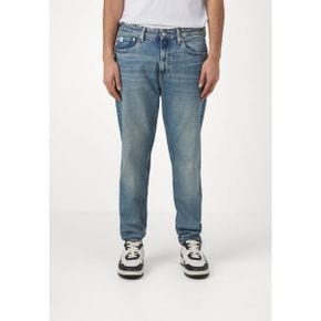 4256713 Calvin Klein REGULAR TAPER - Jeans Tapered Fit denim medium