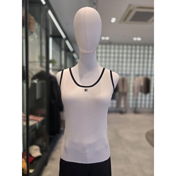 확대된 대표 .