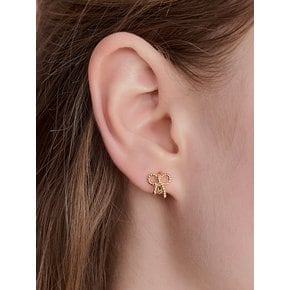 string ribbon earring