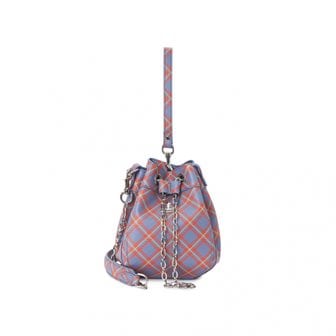 비비안웨스트우드 [부산점] 스크래치 크리시 스몰 여성 체인 버킷백 4C030004W S0022 K302