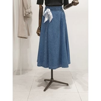 ZOOC [파주점] 쥬크 주크 스카프포인트 플레어 데님 스커트​ V262PSD941