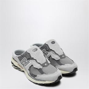 Mens Sneakers M2002NASUE Grey