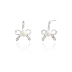 24F/W EG376 PEARL RIBBON EARRING