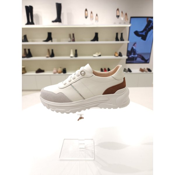 [부산점] [바바라] 데일리 반짝이 스니커즈 슈즈 AAJ170