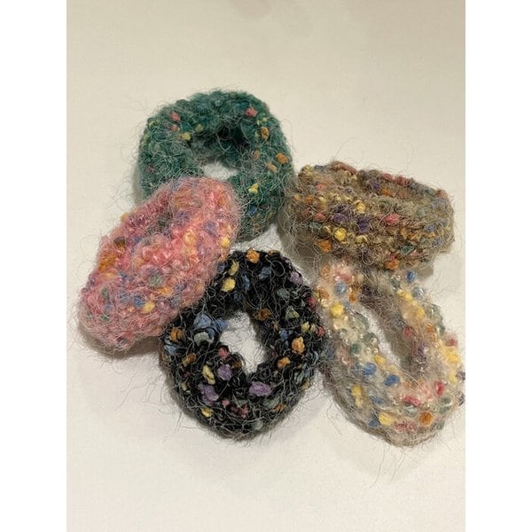 Hairy rainbow scrunchie (5color)