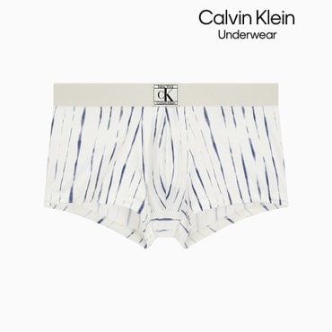 Calvin Klein Underwear 남성 1996 마이크로 싱글 로우 라이즈 트렁크 NB4079-PCQ