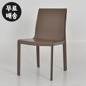 플로 가죽 식탁 의자 카페 체어 고급 테라스 베란다 의자 수입(샌드브라운)