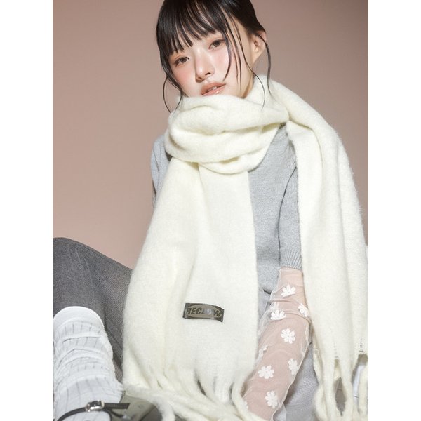 A COMMA IVORY 머플러