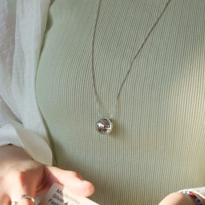 [ 본사정품 / 실크 파우치 쇼핑백 증정 ] 실버 라운드 볼 스네이크 롱 목걸이
