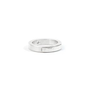 SILVER SLIM HAMMERED TAG RING