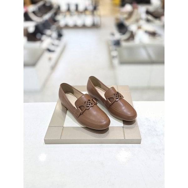 [시흥점] 여성2센티 발등포인트 로퍼 (712439006)