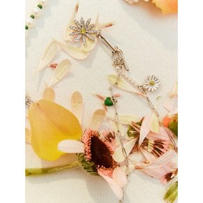 [단독]Shine Swing Daisy Necklace_VH2314NE003B