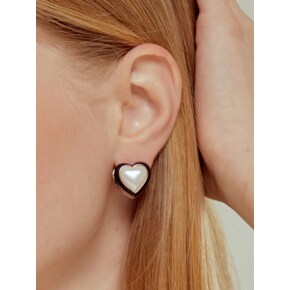 Bold Heart Pearl One-Touch Earring EC1909