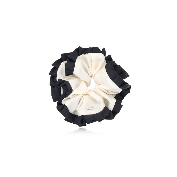 Sadie Pleats Scrunchie_VH2534HB001M