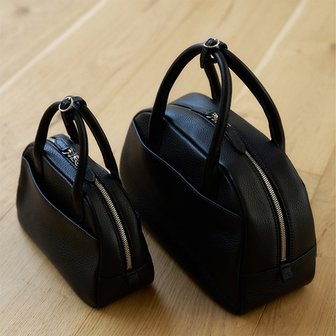 킨더살몬 FW24 Sofie Tote Bag Black (S)