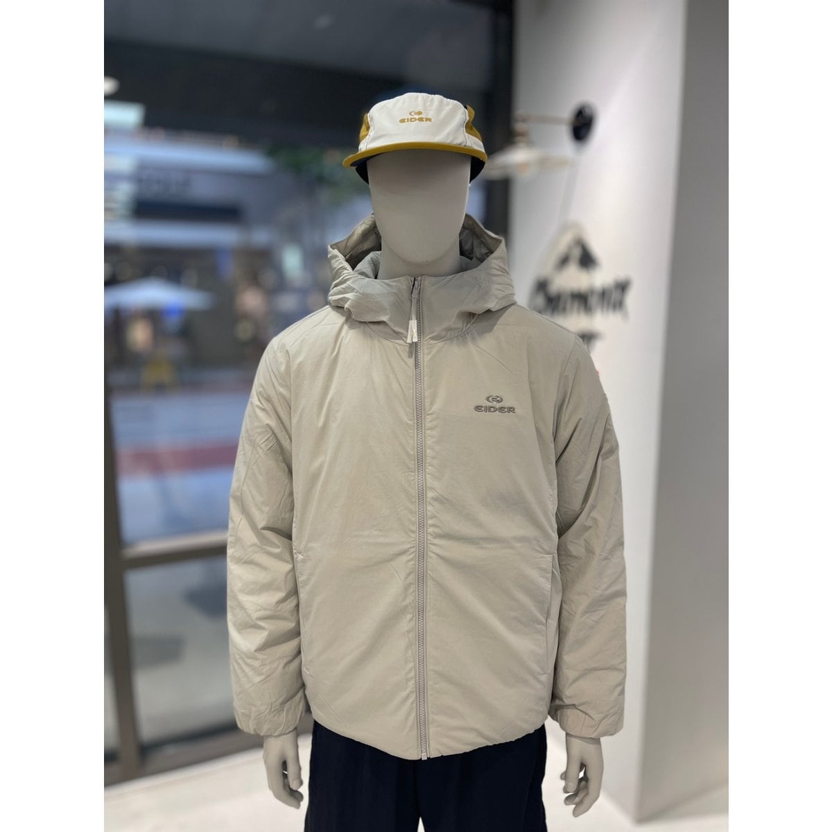 良質　アイボリー ダウンジャケット アイダー DUW23561 WONDER ワンダー男女共用スリムダウンジャケット