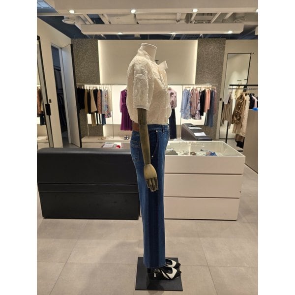 [파주점] 세트 레이스  리본 블라우스 + 트렌디 데님 팬츠 JS3B0BL413,JR3A0SLD29