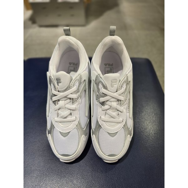 [파주점] 키즈  데이즈런 운동화 (3XM02475H-100)