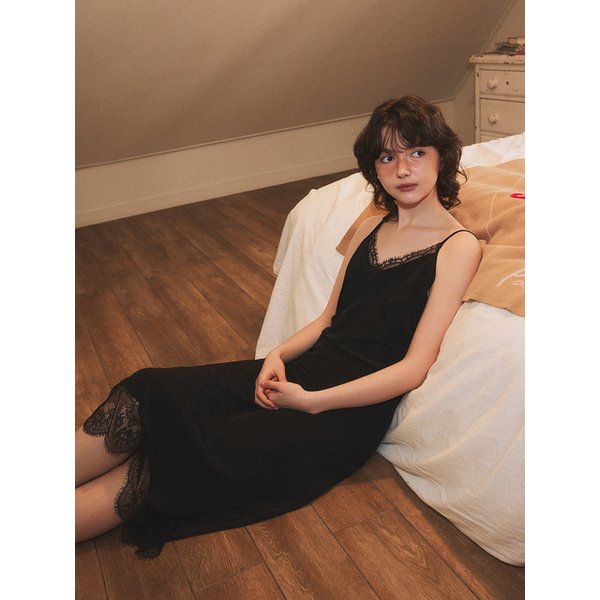 Silky Jacquard Lace Dress (Black)