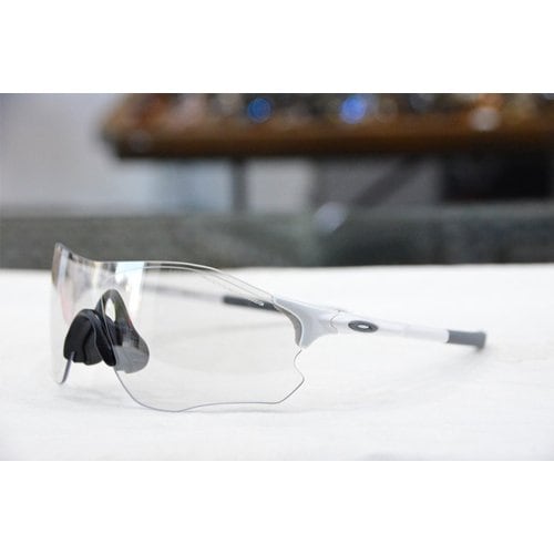OO9313 06 OAKLEY EVZERO PHOTOCHROMIC 오클리 이비제로 변색