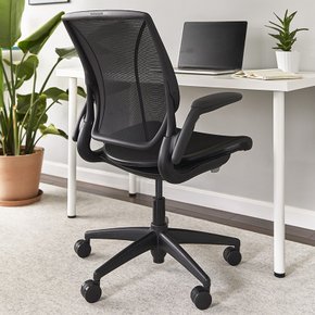 미국 휴먼스케일 월드원 메쉬 테스크체어 World One Mesh Chair_Black