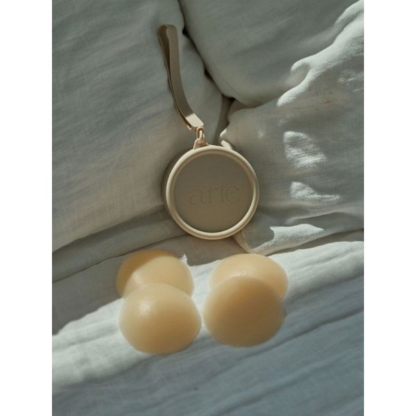 A-Basic Stick-on-bra