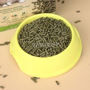 토끼펠렛 1kg 토끼사료 먹이 알팔파