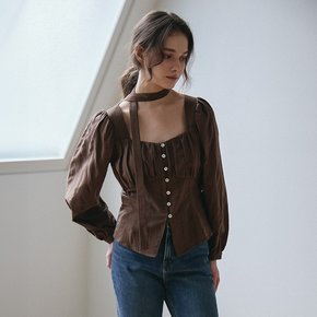 HEART NECK SHIRRING BLOUSE_BROWN