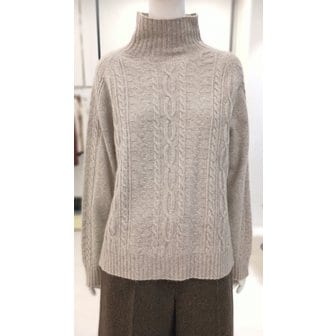 더아이잗 [여주점] [더 아이잗] 여성  하이넥 라쿤 케이블  풀오버 니트(IPBA1PO141)