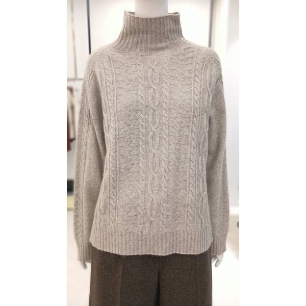 [여주점] [더 아이잗] 여성  하이넥 라쿤 케이블  풀오버 니트(IPBA1PO141)