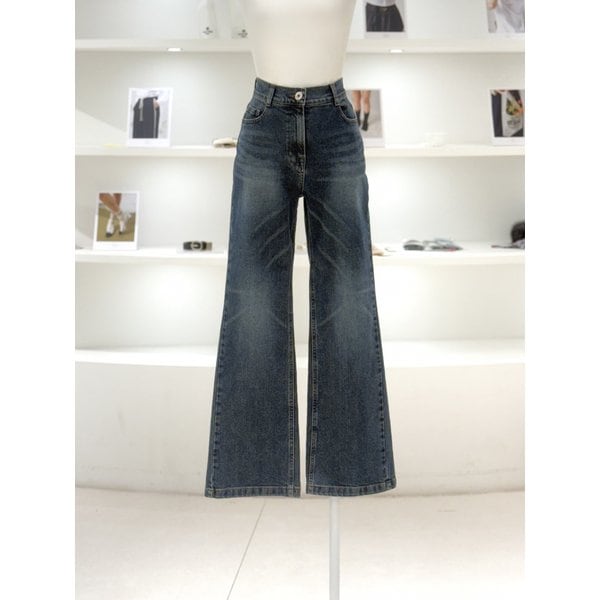 [여주점] 여성 워싱 디테일 세미 부츠컷 데님 팬츠 (L261PSA408)