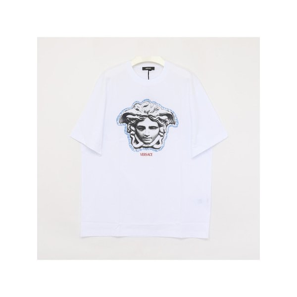 26SS 그레카 메두사 프린트 반팔 남성 티셔츠 1013302 1A16753 1W000