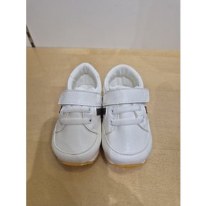 베이 삑삑이 운동화 AZC31803