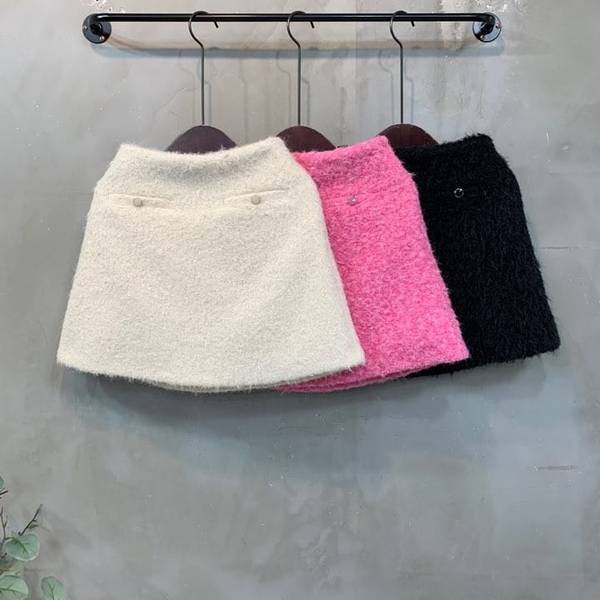 확대된 대표 씨샵인더룸 / 브쉬 뽀글 단추 포인트 뒷밴딩 A라인 미니 스커트 3color