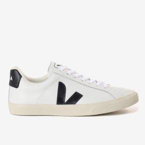 VEJA[베자]2024 S/S 깔끔한 남녀 가죽 스니커즈 Esplar Logo SVJU241EO02-005