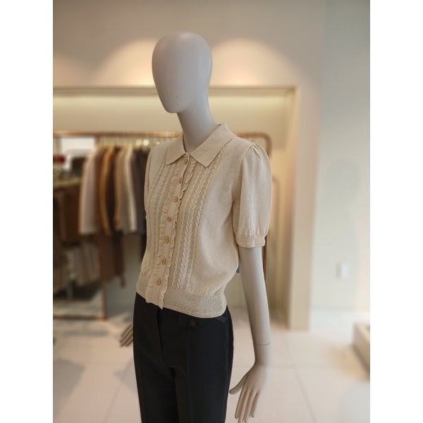 [여주점] 씨씨콜렉트 프릴카라넥니트풀오버 E262ksk129