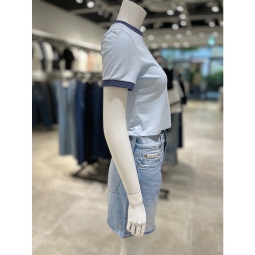 4599c48e3c35556cbb60.jpg