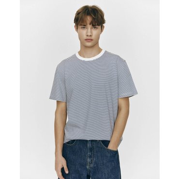지오다노 NEW 남자 라운드넥 핀스트라이프 반팔 티셔츠 025523