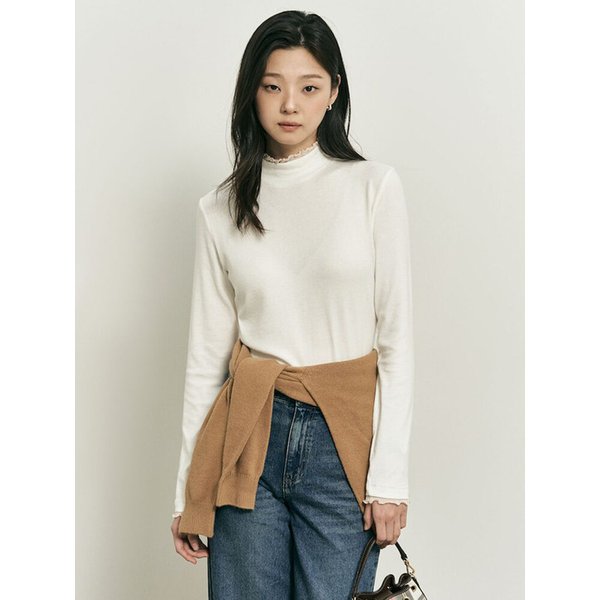 [B. my] 레이어드 디테일 터틀넥 티셔츠  아이보리 (BF5X41N110)