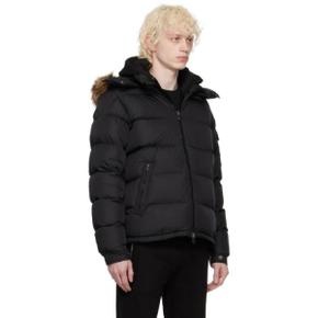 24 FW Moncler 블랙 마야프 다운 재킷 222111M178067