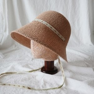 텐바이텐 라피아 밀짚 뒤트임 보넷 끈 벙거지 모자 버킷햇