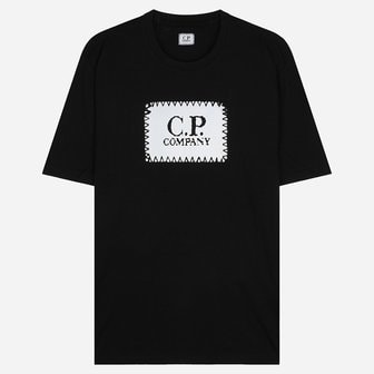 CP컴퍼니 24SS 16CMTS042A 005100W 999 스퀘어 로고 프린팅 티셔츠 블랙