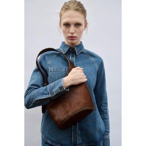 우먼 ZARA 자라 애시메트릭 레더  SHEEPSKIN 버킷 백 10439605