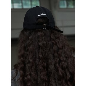 320Showroom Signature Cap Black