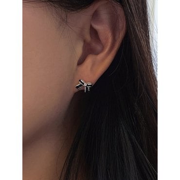  [92.5 silver]black wave ribbon earrings